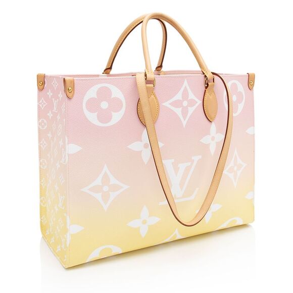 Louis Vuitton Giant Monogram Canvas By The Pool Onthego GM Tote - Picture 2 of 15